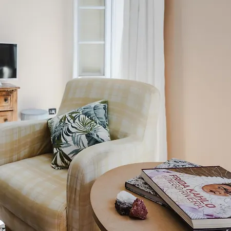 شقة In Centro Storico La Loggia دومودوسولا