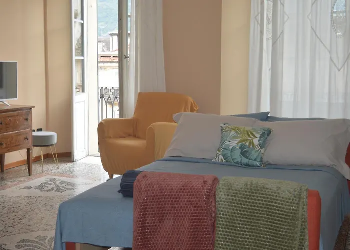 In Centro Storico La Loggia Apartment Domodossola